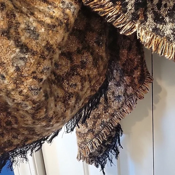 Leopard Print Poncho with Black Fringe - Picture 5 of 7